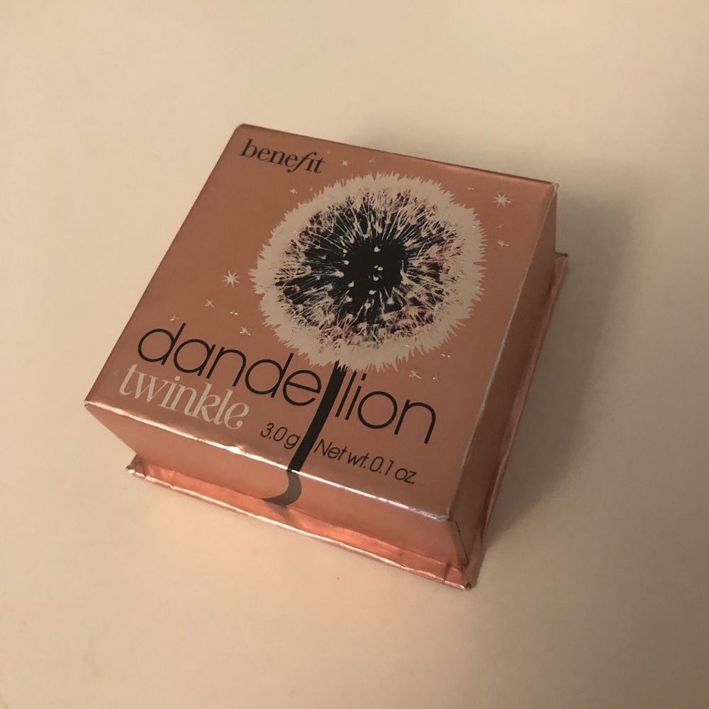 Benefit Dandelion Twinkle Highlighter
